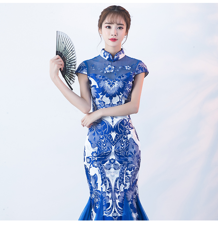 福連文苑青花瓷旗袍，復(fù)古優(yōu)雅魚尾旗袍裙
