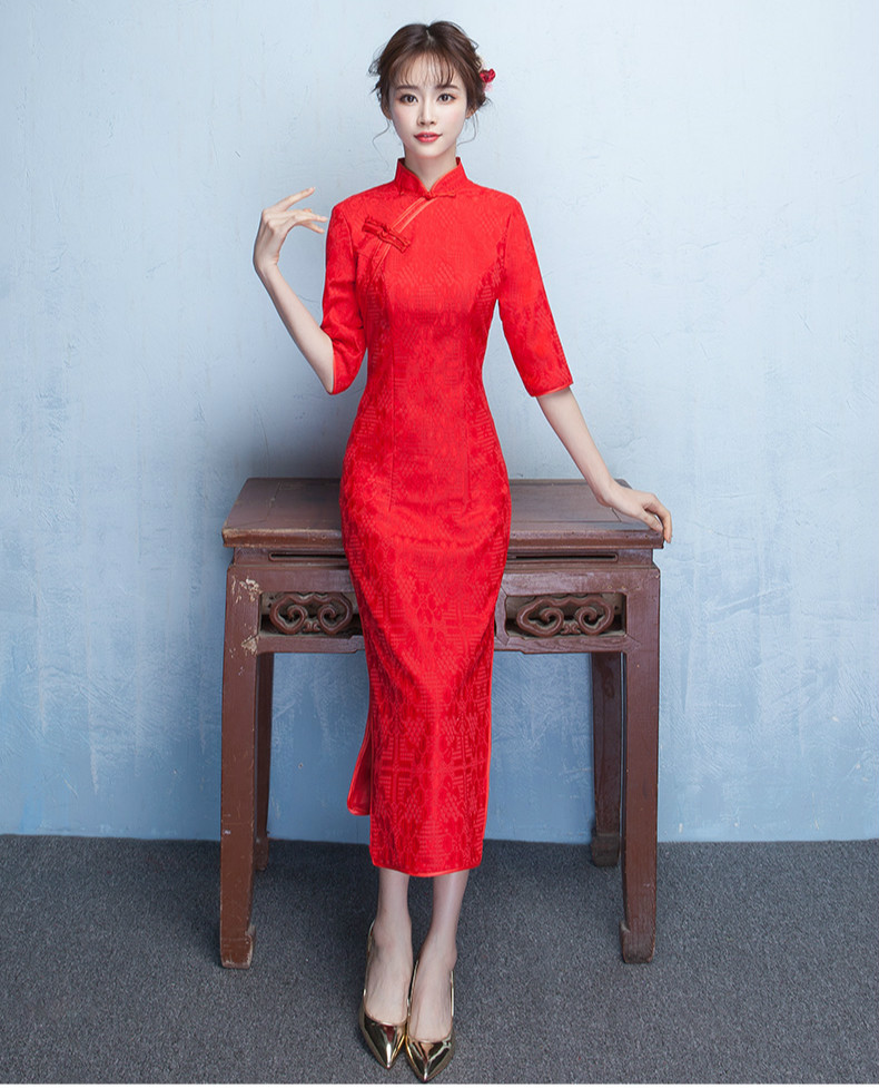 簡(jiǎn)約時(shí)尚中袖旗袍，復(fù)古紅色旗袍裙