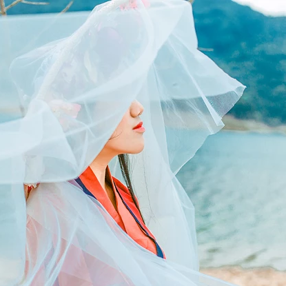 花樣紅衣女子頭像，唯美古風(fēng)真人頭像