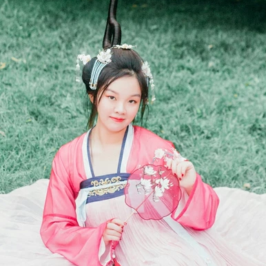 溫暖情誼閨蜜頭像，唯美古風(fēng)女子真人頭像