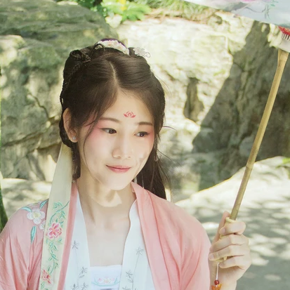 綠陰樹下閨蜜頭像，唯美古風(fēng)女子頭像