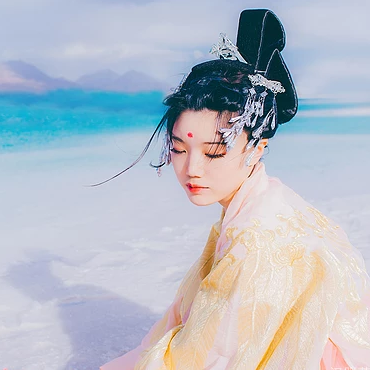 冰雪美人飄逸唯美頭像，唯美古風女子頭像