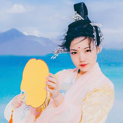 冰雪美人飄逸唯美頭像，唯美古風女子頭像