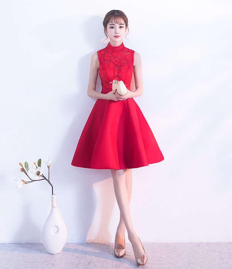 時(shí)尚無袖中式禮服，蕾絲繡花短款晚禮服