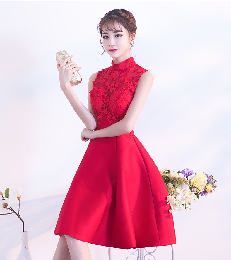 時(shí)尚無袖中式禮服，蕾絲繡花短款晚禮服