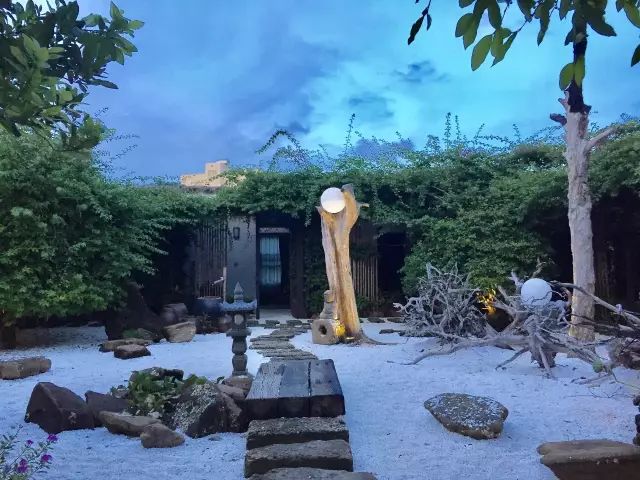 慢點藝術(shù)民宿，世間所有努力都是為了慢點