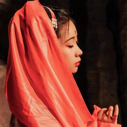 浮世年華少女頭像，唯美古風真人頭像