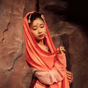 浮世年華少女頭像，唯美古風真人頭像