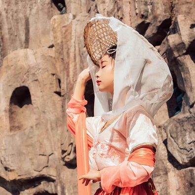 浮世年華少女頭像，唯美古風真人頭像