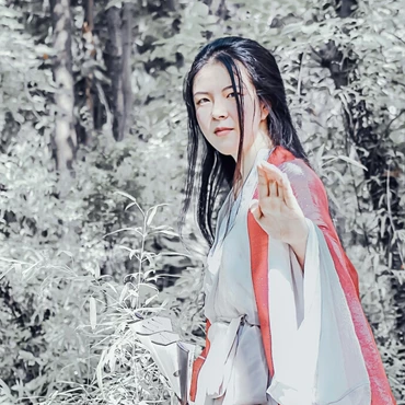 冰雪柔情少女頭像，唯美古風真人頭像