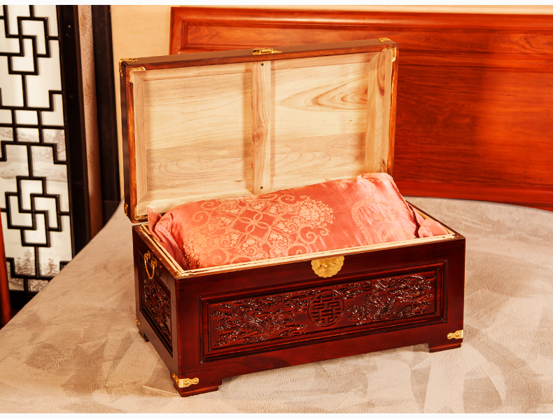 美觀實(shí)用雙喜樟木箱，精美雕花木箱子
