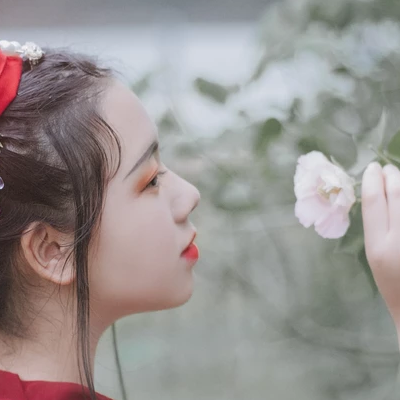紅衣少女頭像，唯美古風女子真人頭像