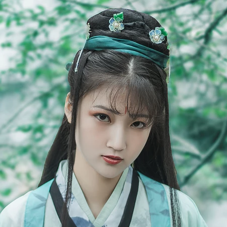 青玉流帶劍少女頭像，唯美古風(fēng)真人頭像