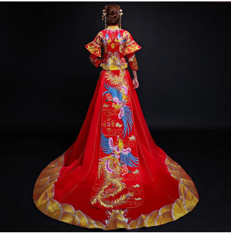 時尚拖尾中式禮服，古典大方之美新娘禮服