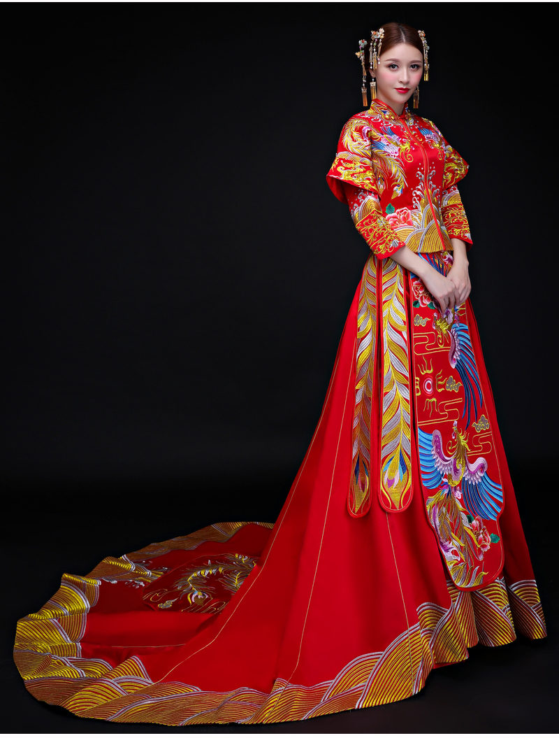 時尚拖尾中式禮服，古典大方之美新娘禮服