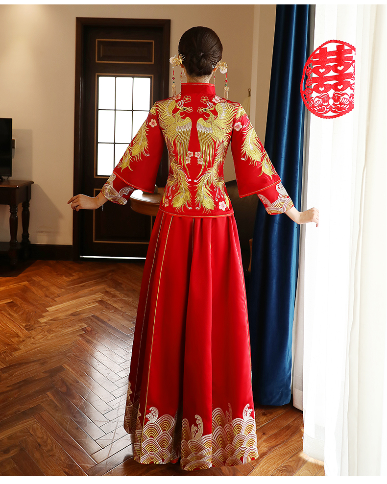 古典獨(dú)特刺繡新娘禮服，結(jié)婚中式禮服