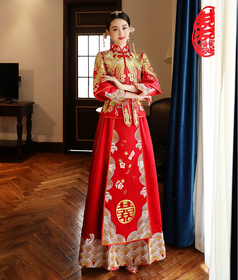 古典獨(dú)特刺繡新娘禮服，結(jié)婚中式禮服