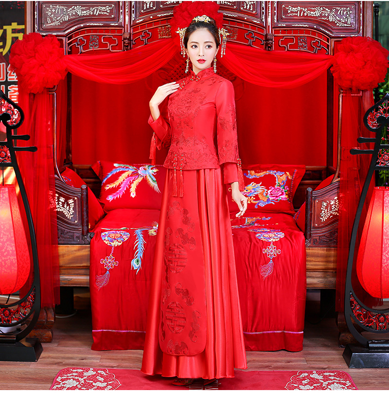 簡(jiǎn)單大氣的中式禮服，新娘結(jié)婚禮服