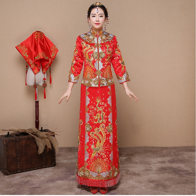 龍鳳之喜中式禮服，精致新娘結(jié)婚禮服