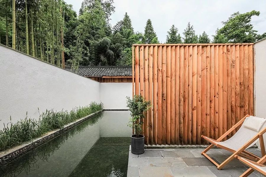 青城山·路之青城，山溝里的豬圈民宿