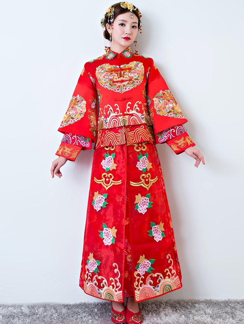 中國古典元素中式禮服，福連文苑新娘結(jié)婚禮服