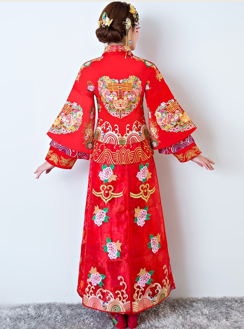 中國古典元素中式禮服，福連文苑新娘結(jié)婚禮服