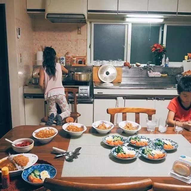 北海道的海濱小鎮(zhèn)，一家四口的日子才最幸福