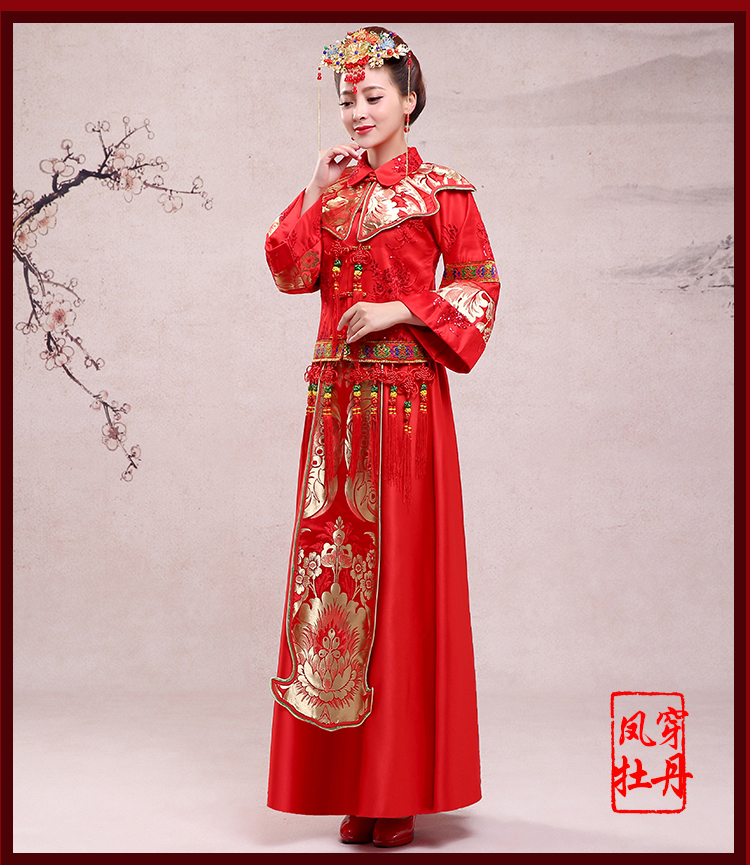 中國(guó)傳統(tǒng)式新娘禮服，鳳冠霞帔中式禮服