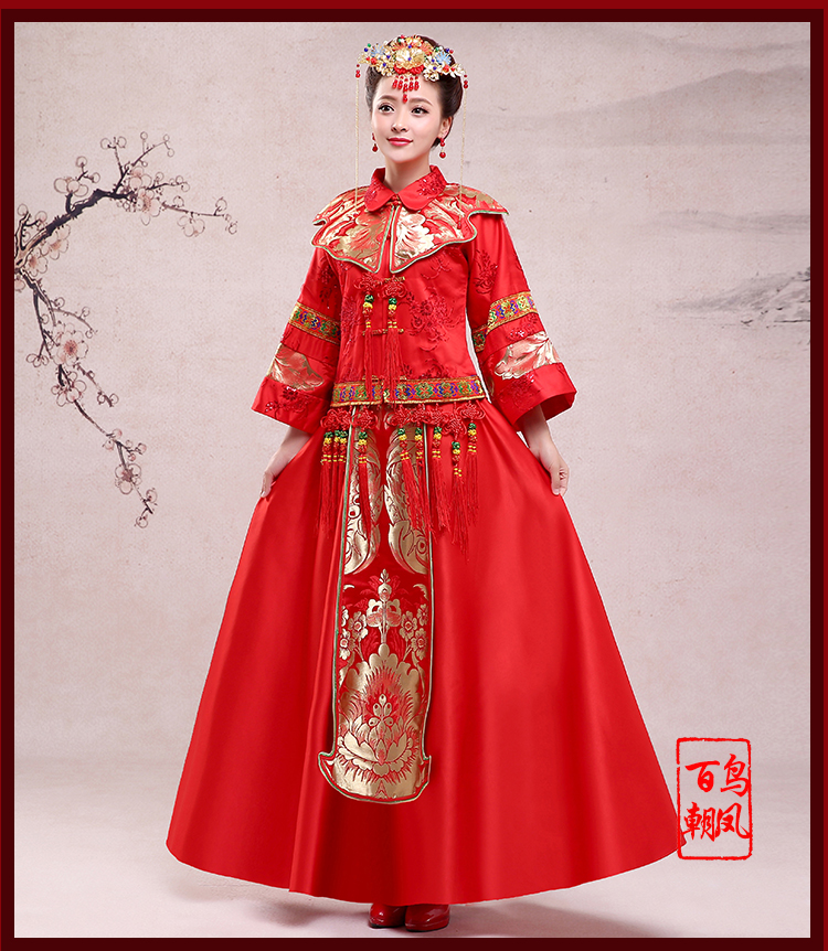 中國(guó)傳統(tǒng)式新娘禮服，鳳冠霞帔中式禮服