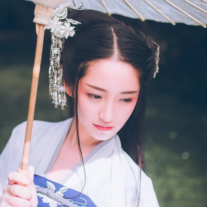 清秀女生頭像，唯美古風(fēng)真人頭像