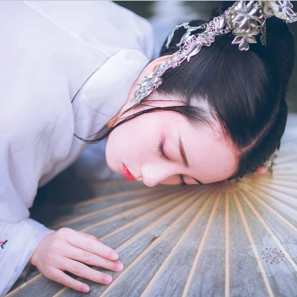 清秀女生頭像，唯美古風(fēng)真人頭像