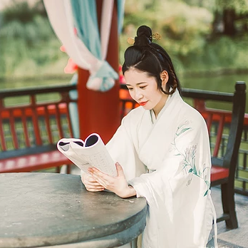 優(yōu)雅白衣女子頭像，唯美古風(fēng)真人頭像