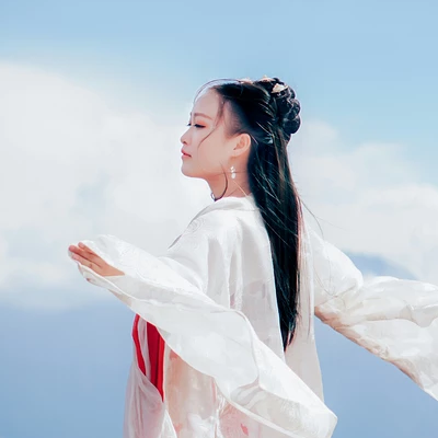 海邊飄逸女子頭像，唯美古風(fēng)真人頭像