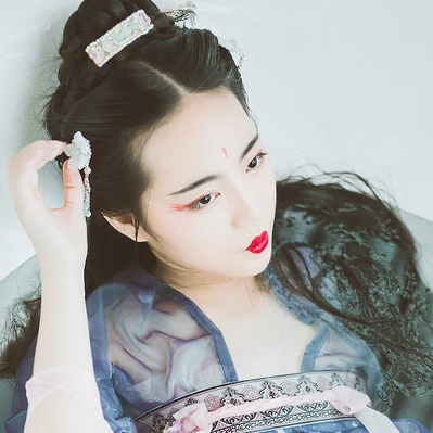 金魚妖艷的女子頭像，唯美古風(fēng)真人頭像