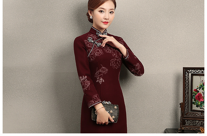 福連文苑荷花刺繡旗袍，復(fù)古中式旗袍裙