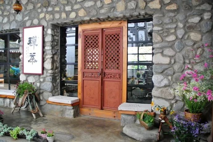 “中國(guó)最美寺院”寂照庵，房子象征著家是情感