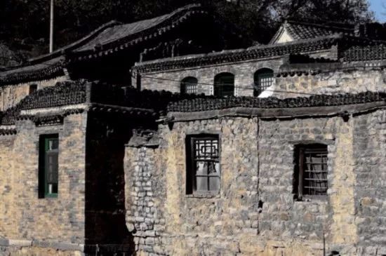 “中國(guó)最美寺院”寂照庵，房子象征著家是情感