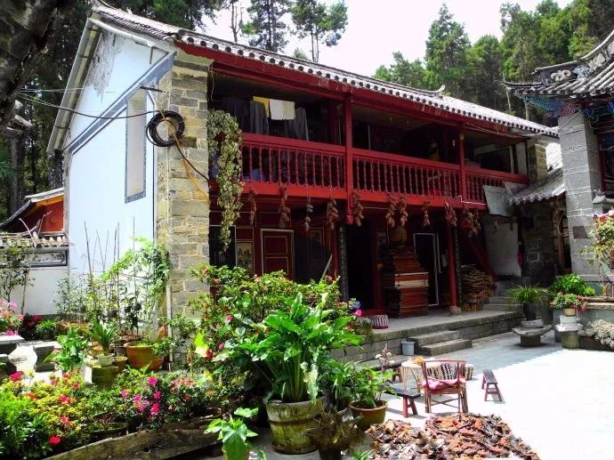 “中國最美寺院”寂照庵，房子象征著家是情感