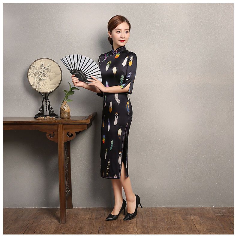 黑色香羽旗袍，蠶絲中袖旗袍裙