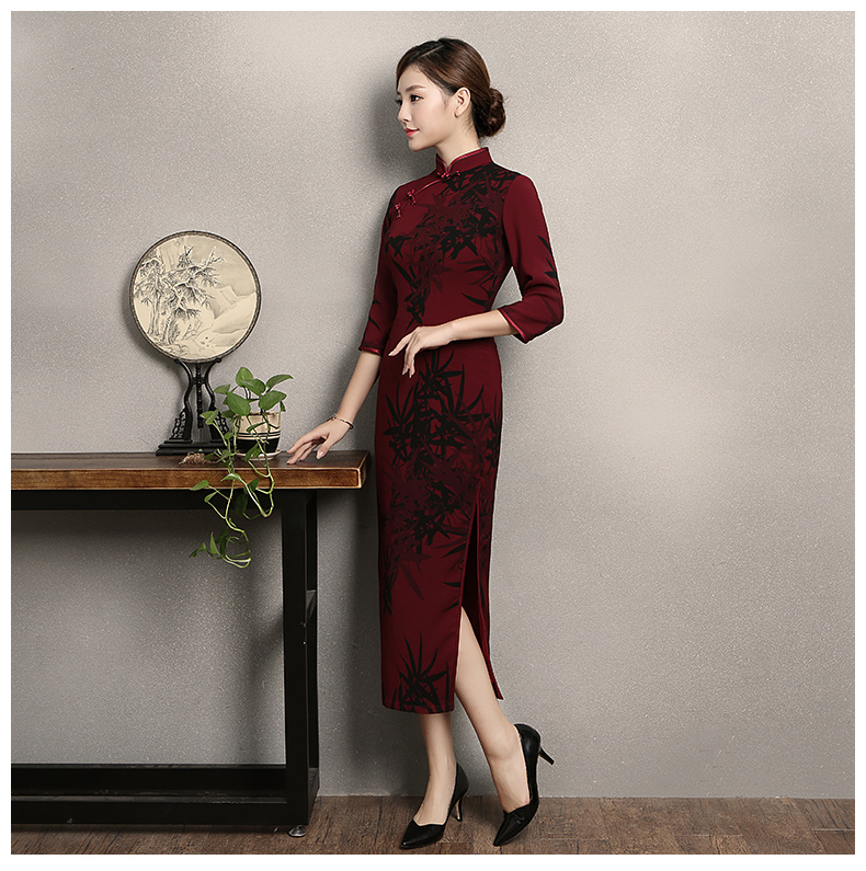 暗紅色竹香旗袍，古典中袖旗袍裙
