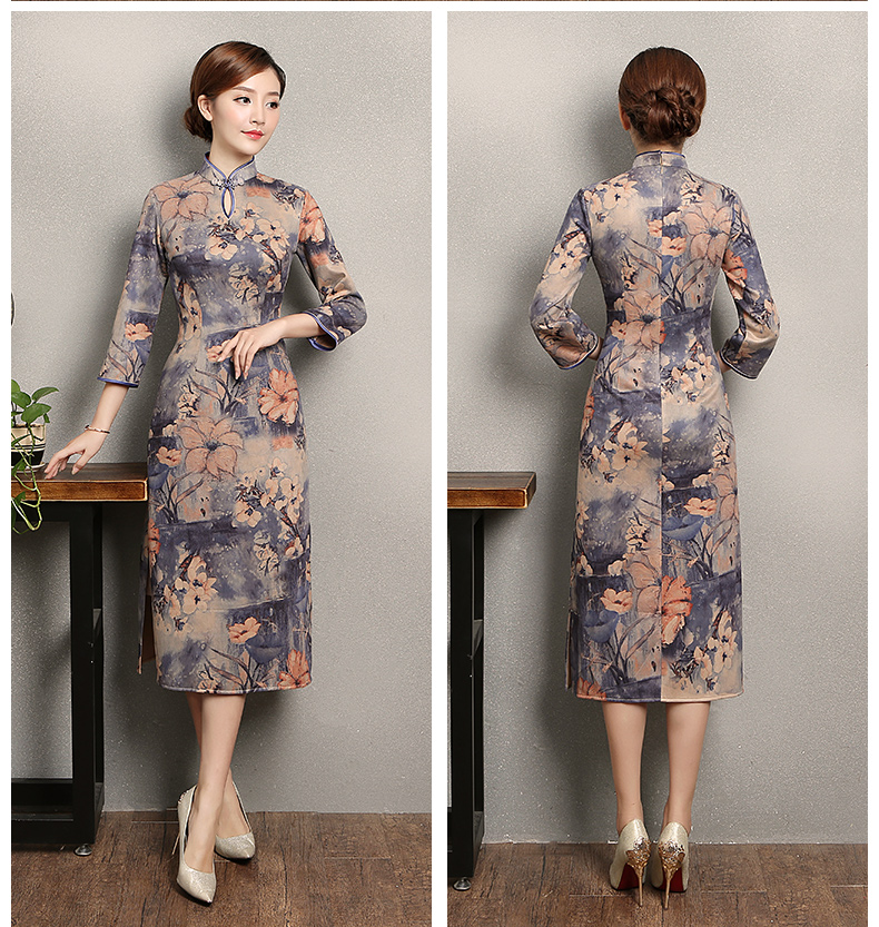 復古印花旗袍，藍紫色中袖旗袍裙