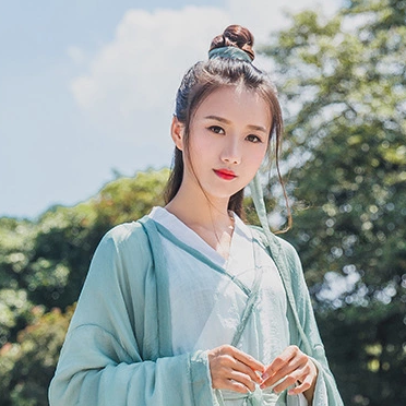 素衣女生喝酒頭像，唯美古風(fēng)真人頭像