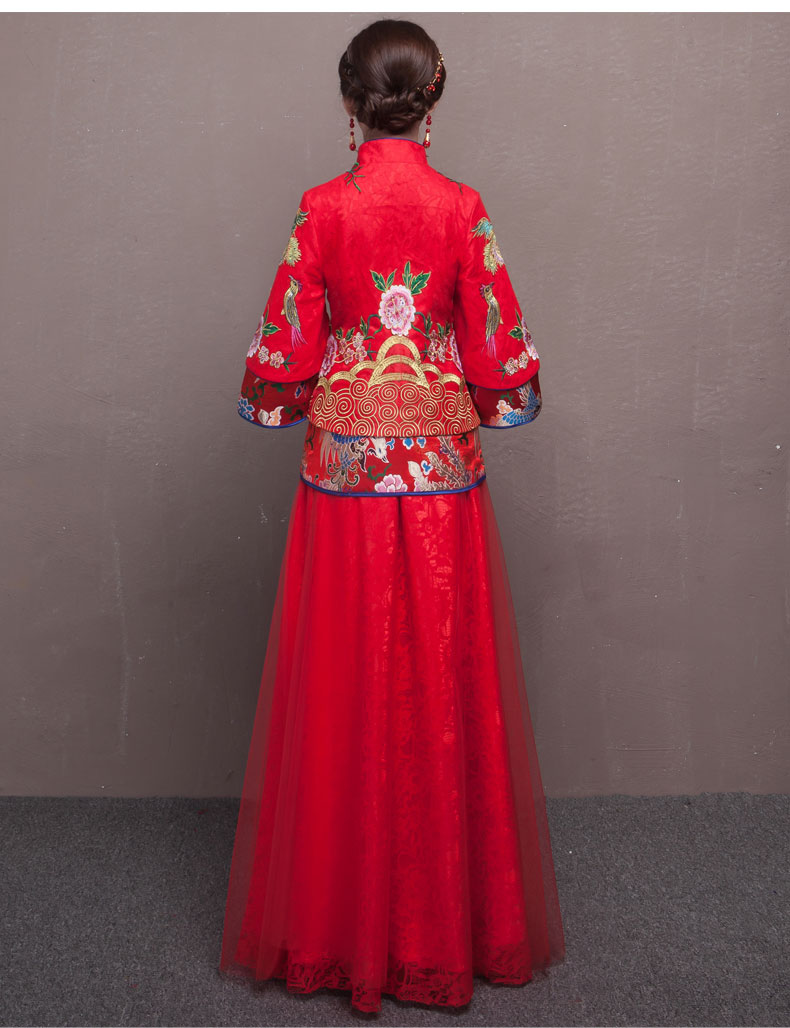 古典韻味中式禮服，新娘結(jié)婚禮服