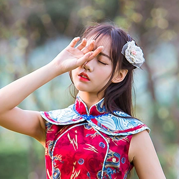 紅衣帶傘女生頭像，唯美古風(fēng)真人頭像