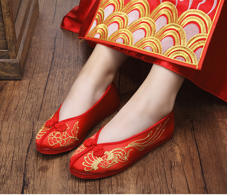 牡丹鳳凰繡花鞋，三款刺繡新娘結(jié)婚鞋