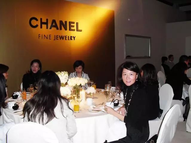 中國(guó)陶瓷·傳承中國(guó)傳統(tǒng)文化