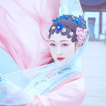 京劇花旦帶折扇女生頭像，唯美古風(fēng)真人頭像