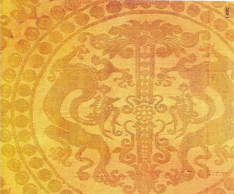 最華麗的傳統(tǒng)花布，《源氏物語(yǔ)》的中國(guó)絲織品