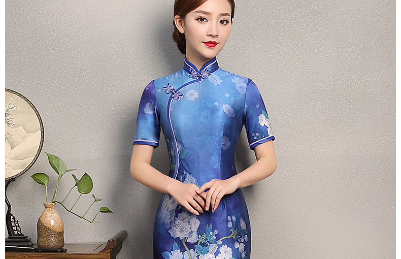 藍(lán)嬌印花旗袍，復(fù)古真絲旗袍裙
