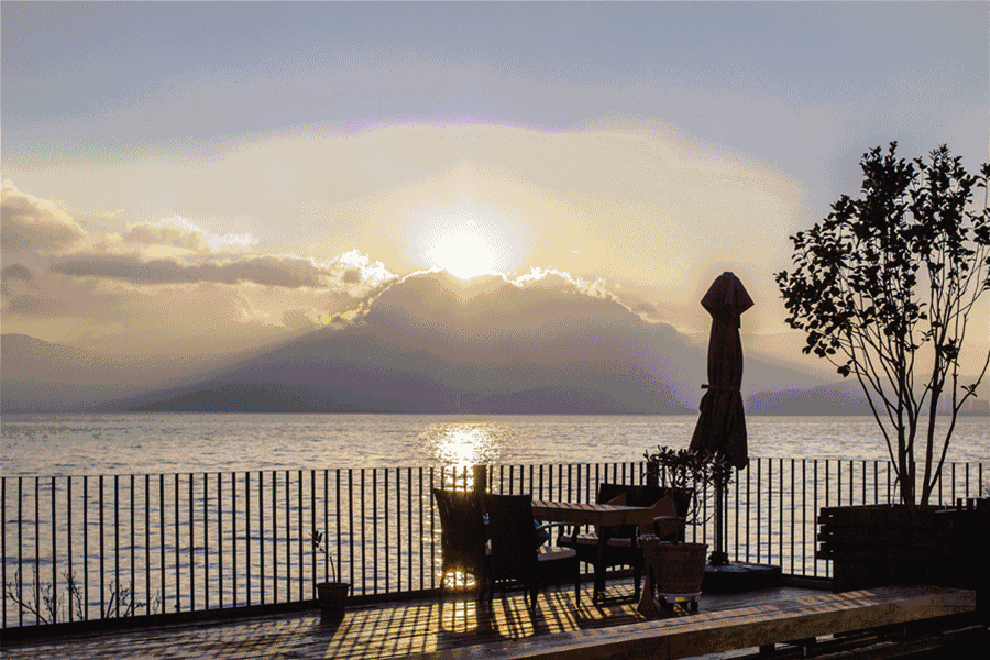 大理洱?！w心，歸心看海煙雨江南